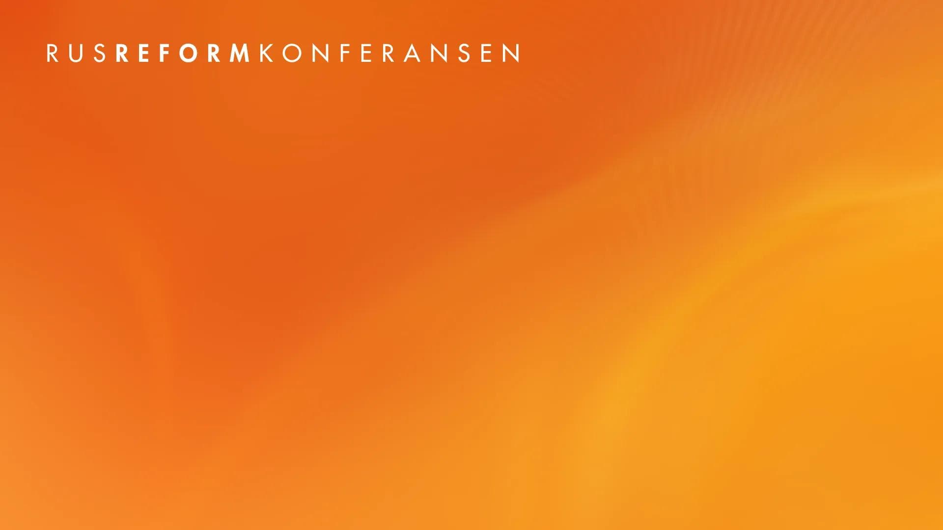 Streaming background with Rusreformkonferansen branding on warm orange gradient.